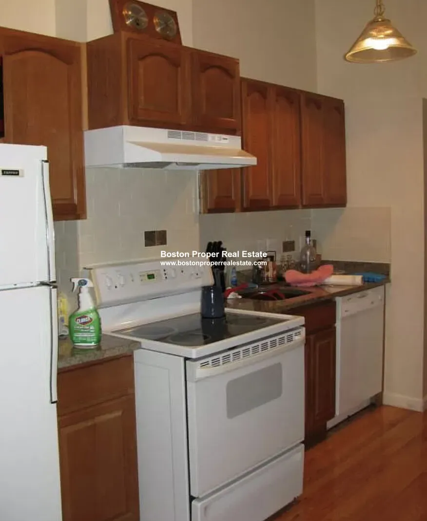 49 Symphony Rd, Fenway