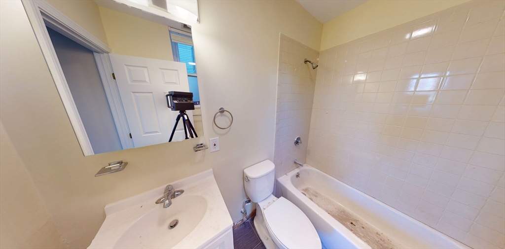 171 Harvard St, Coolidge Corner