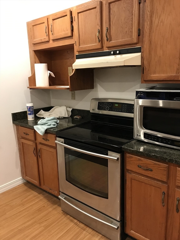 5 Lexington Ave, Powder House Square