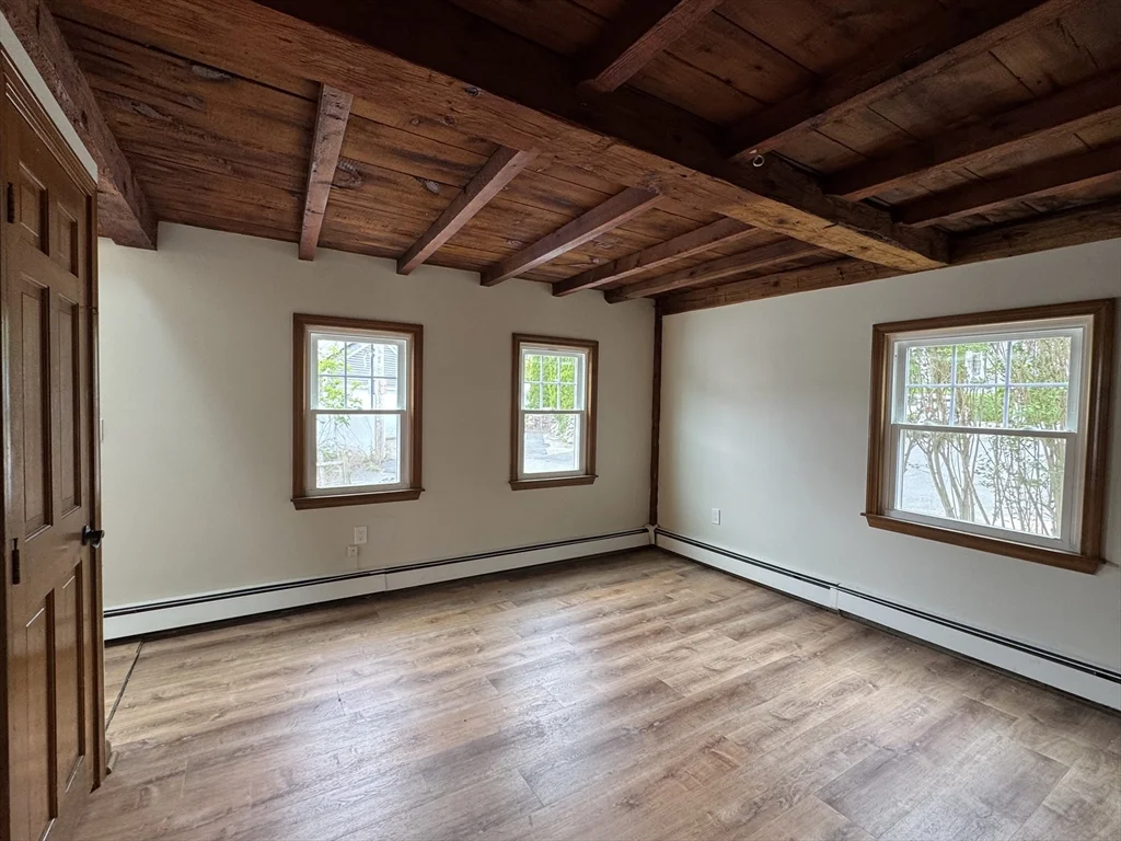 13 Lovett St, Beverly