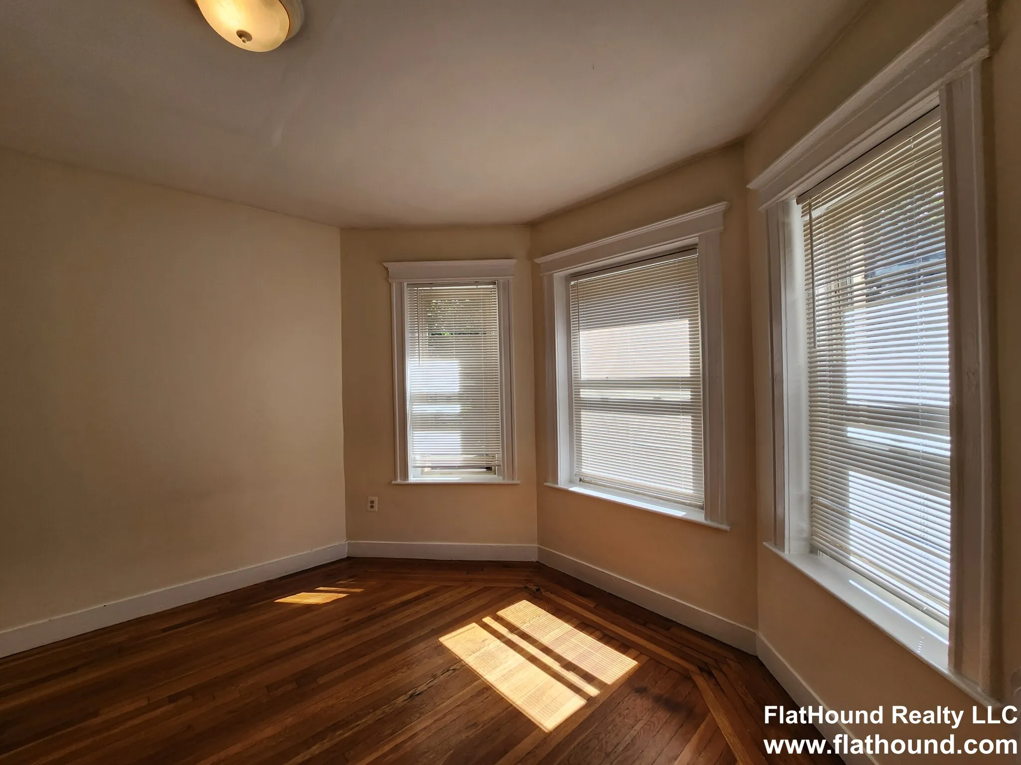 25 Queensberry St, Fenway