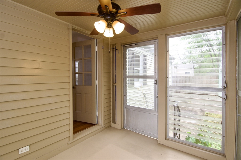 63 Grandview St, East Forest Park