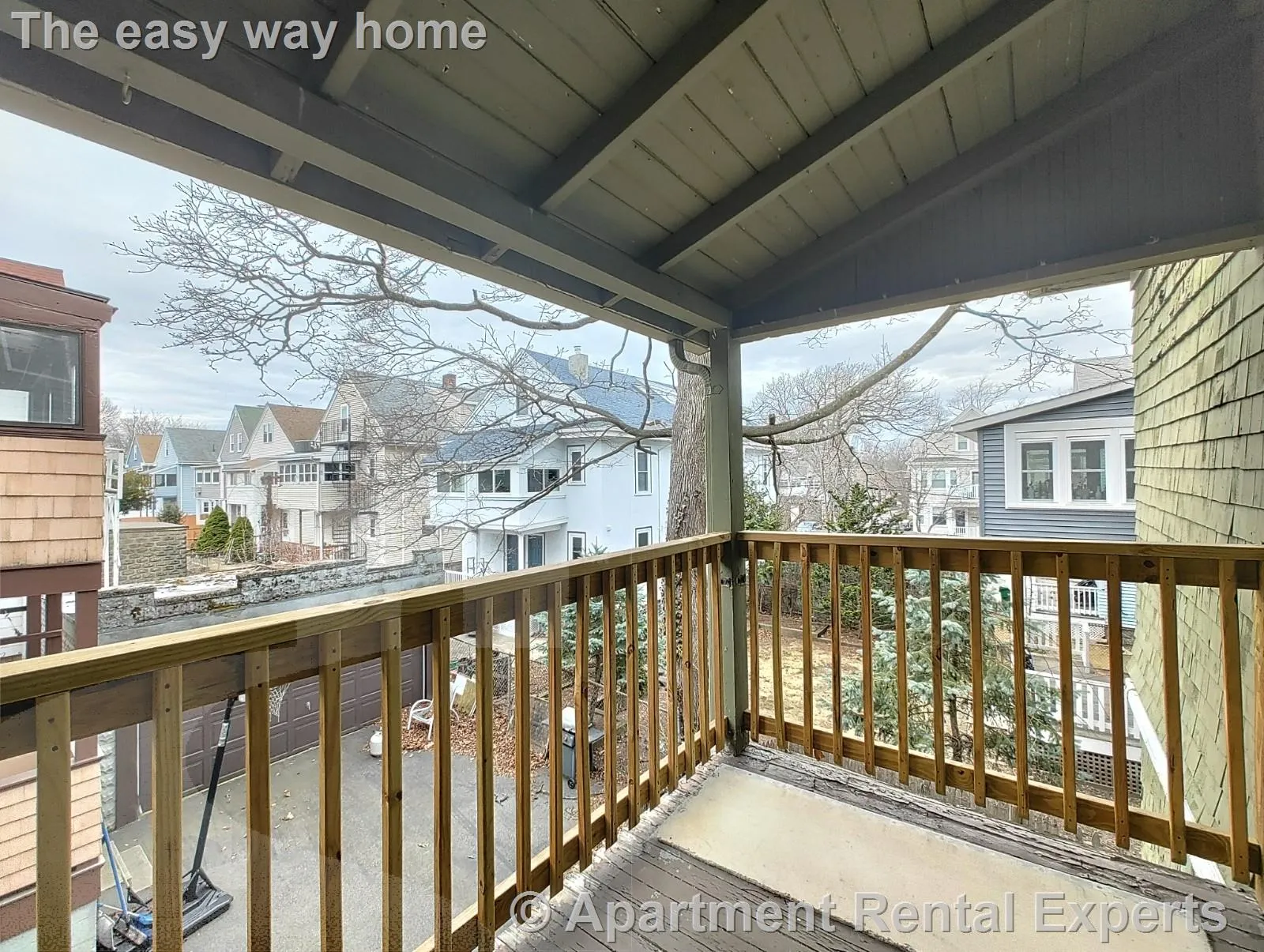 207 Boston Ave, Tufts