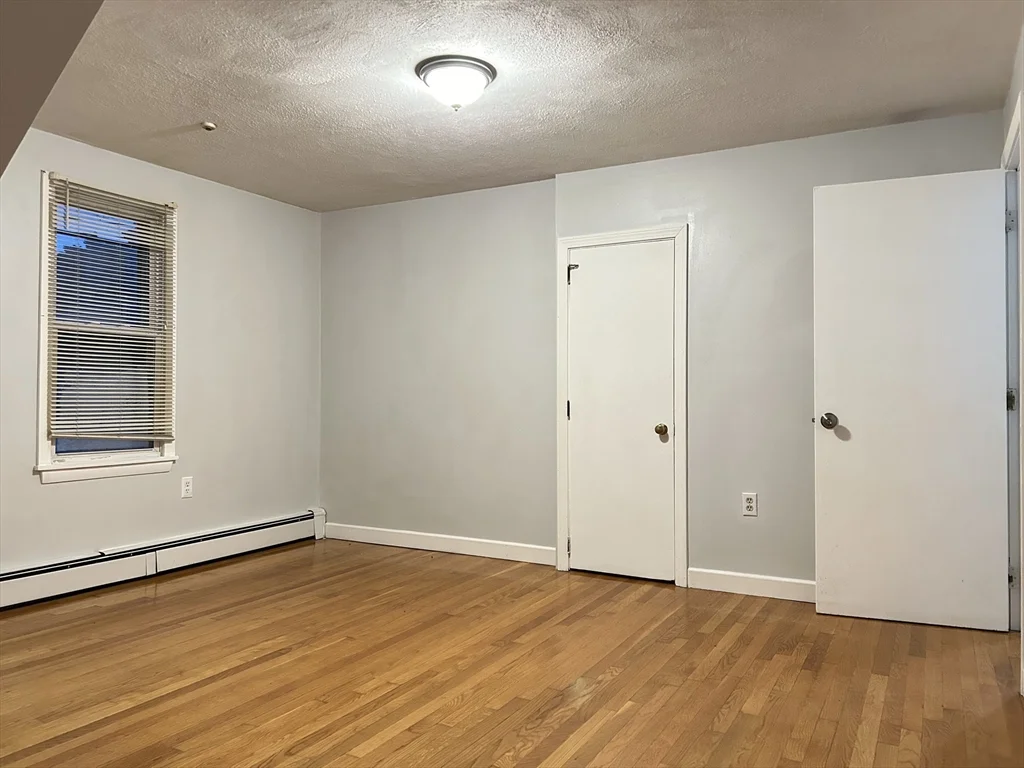 318 Granite St, Quincy
