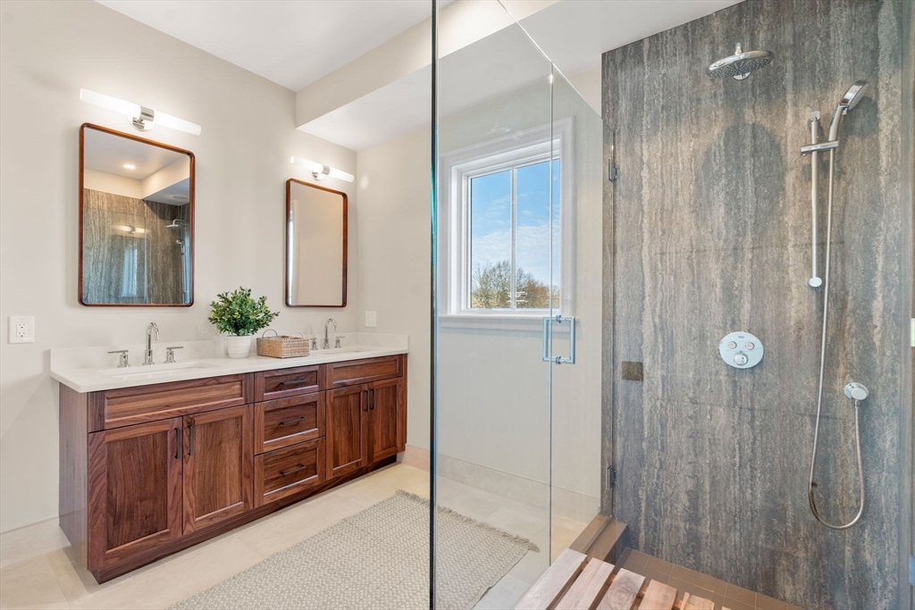 60 Williams St, Jamaica Plain