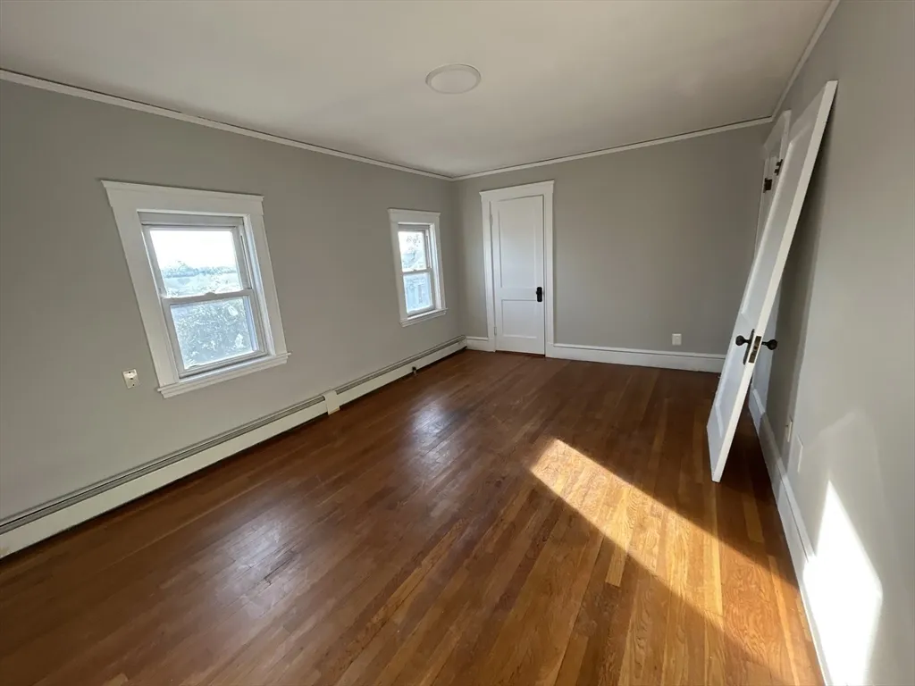 21 Carney St, Medford