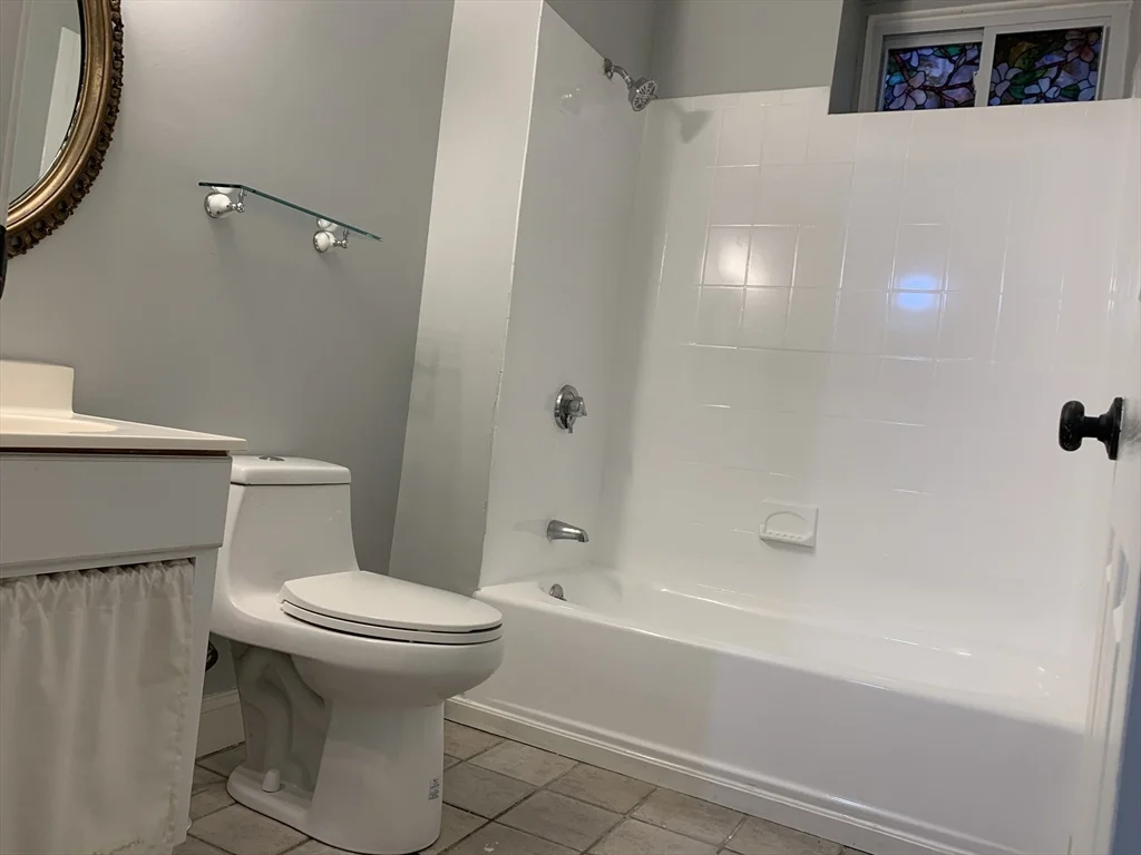 14 Thwing St, Roxbury