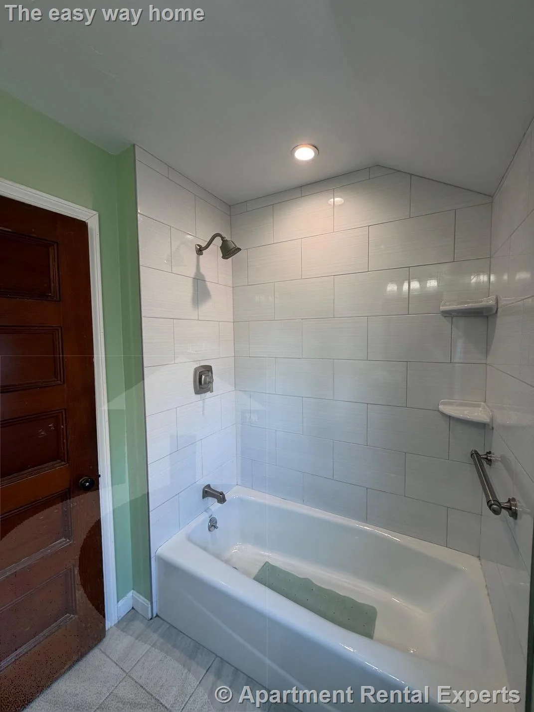 1040 Broadway, Davis Square