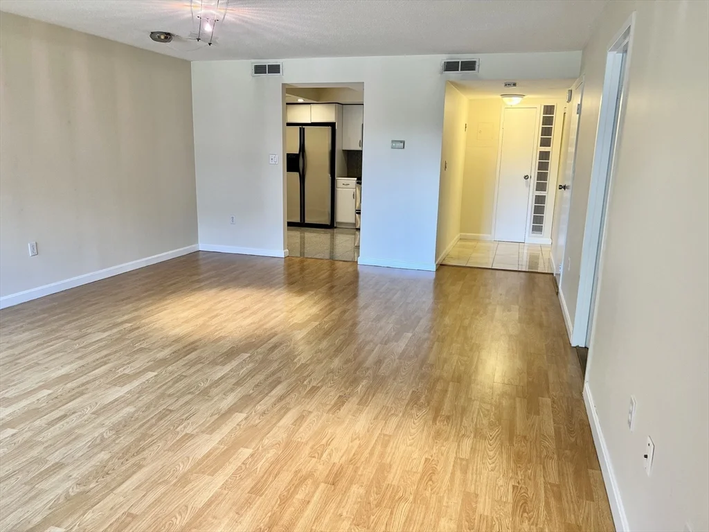 404 Paradise Rd, Swampscott