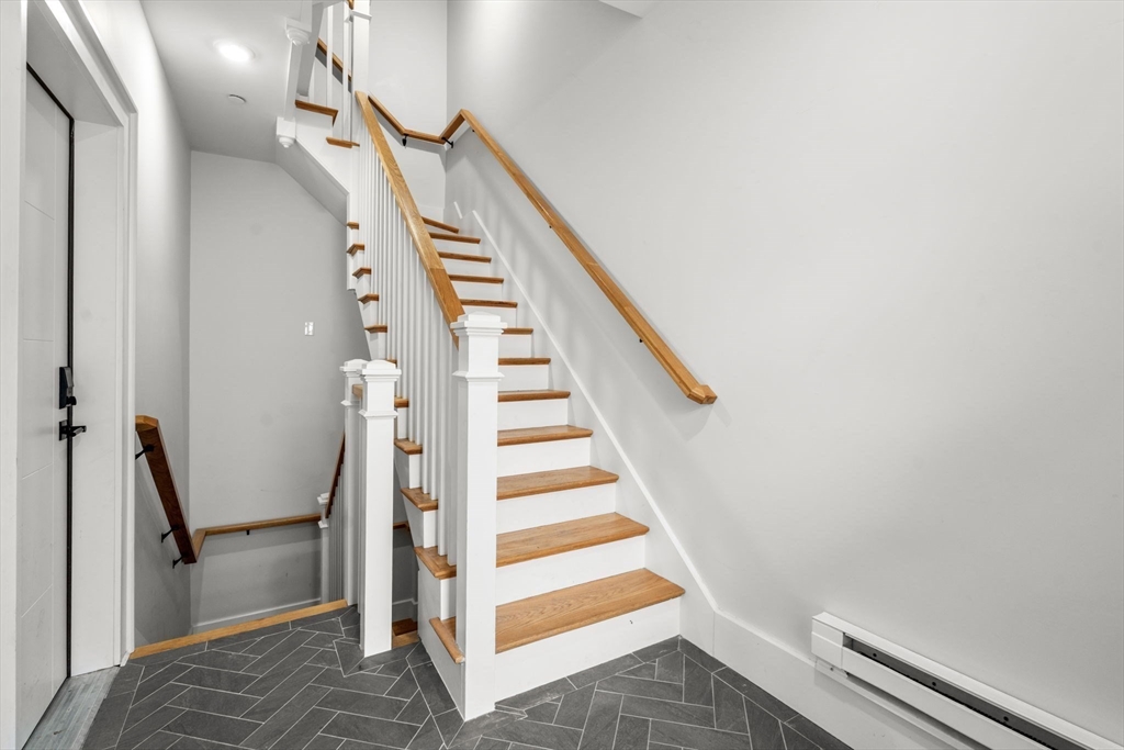 31 Mercer St, South Boston