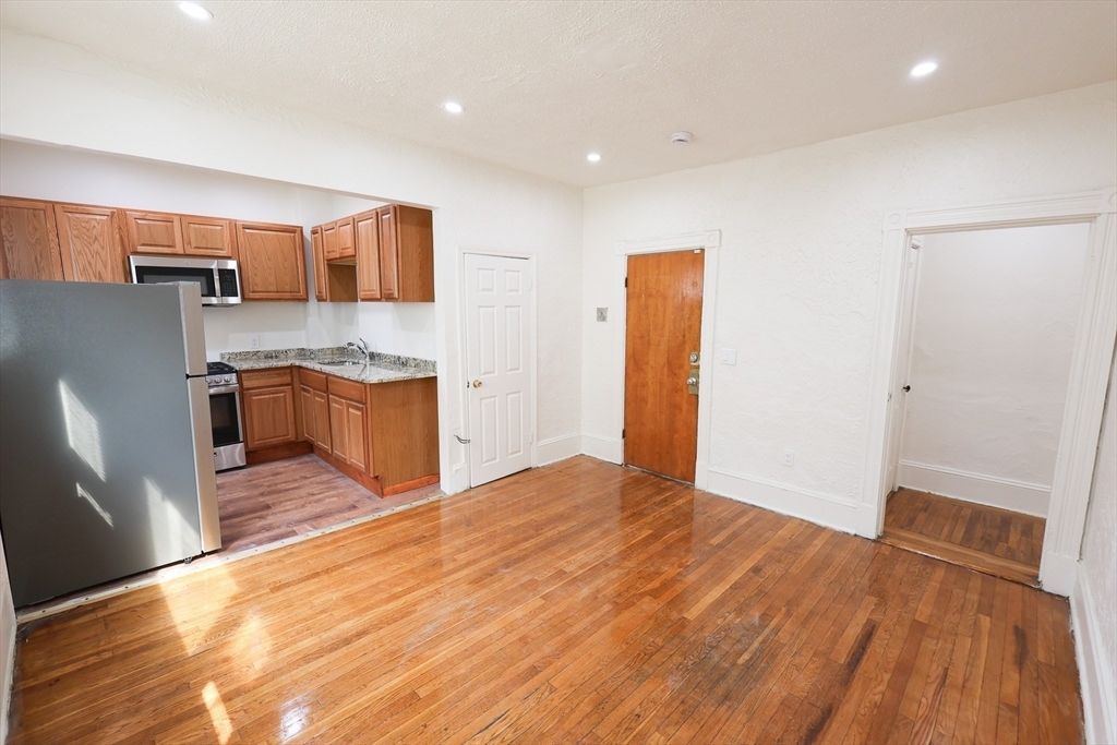 114 Amory St, Roxbury