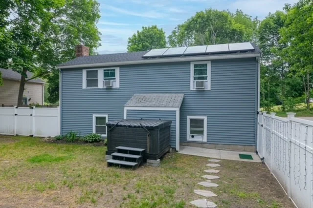 220 Stockbridge Rd, Scituate