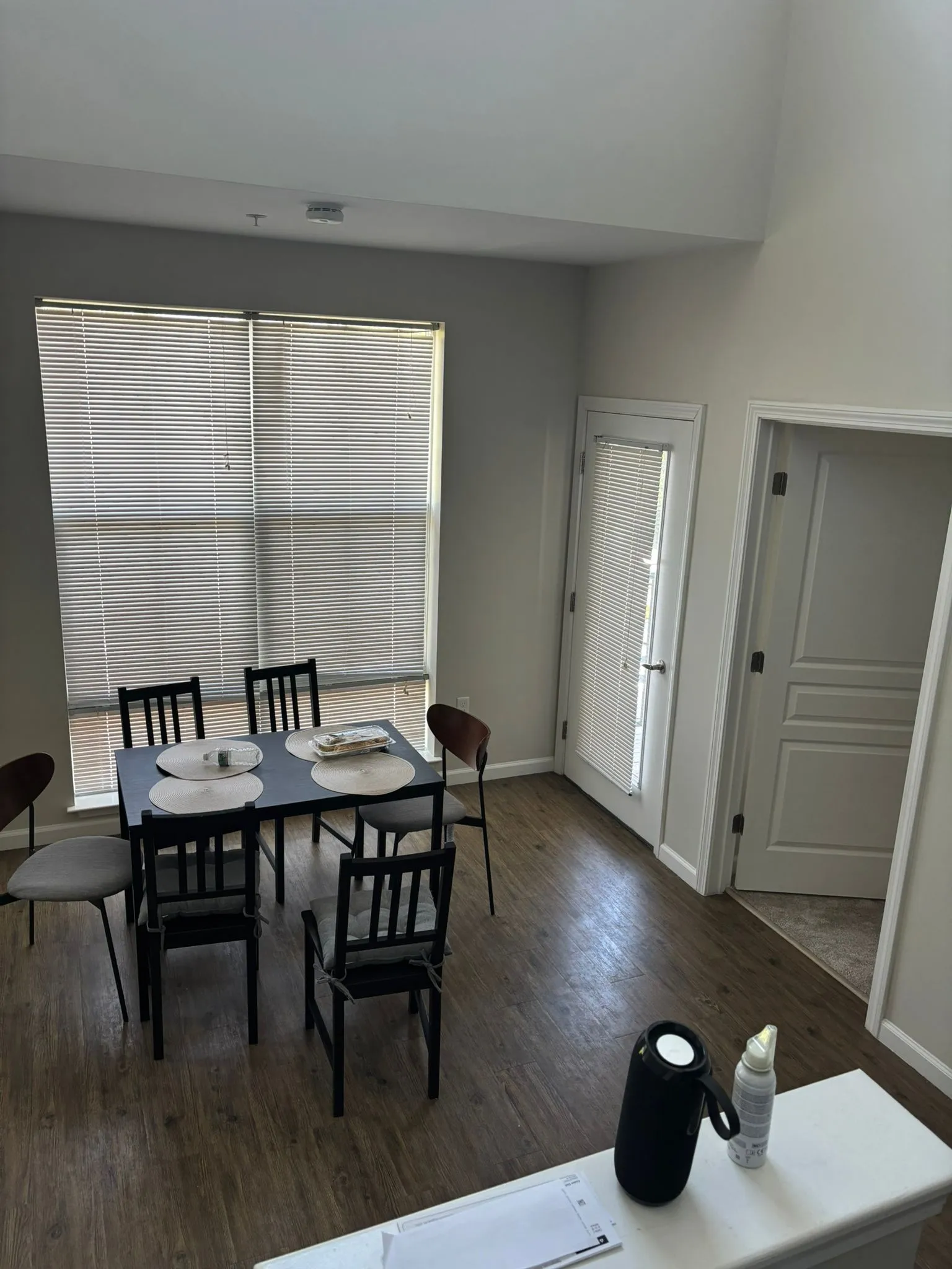 375 Acorn Park Dr, Belmont