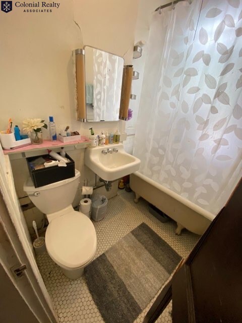 1489 Commonwealth Ave, Brighton