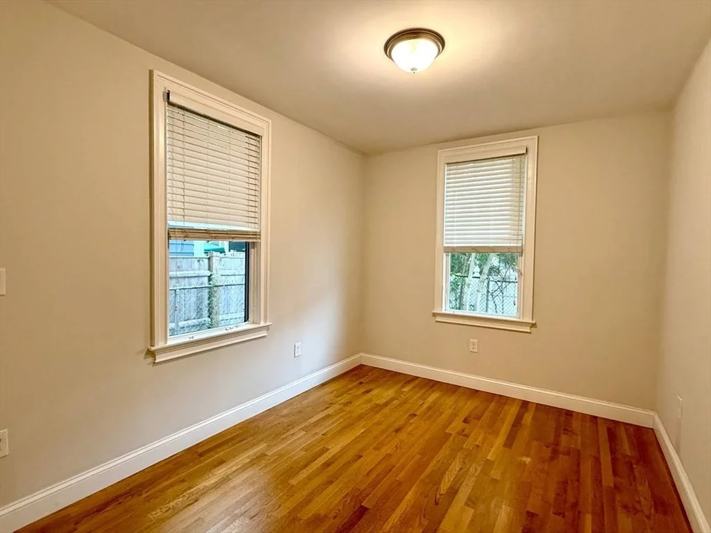 17 Plymouth St, Kendall Square