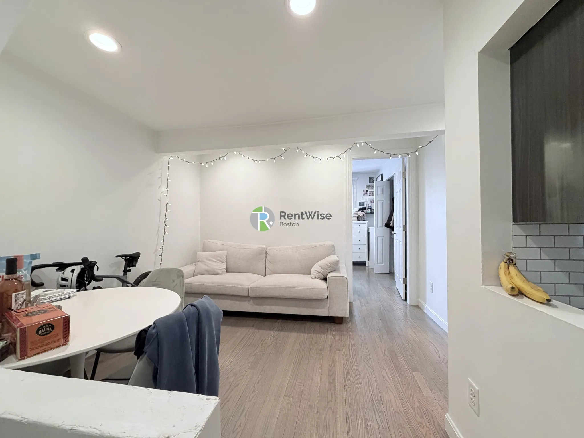 19 Peterborough St, Fenway