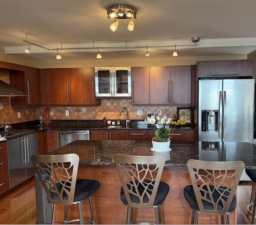 10 Ocean Ave, Revere Beach