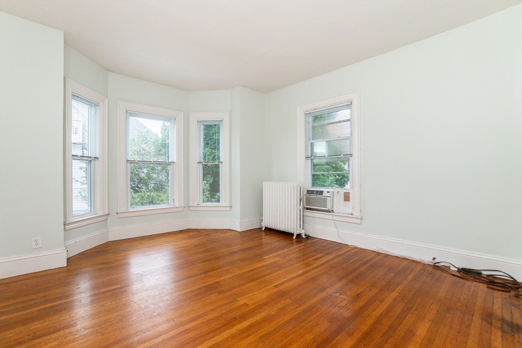 101 Central Ave, Newtonville