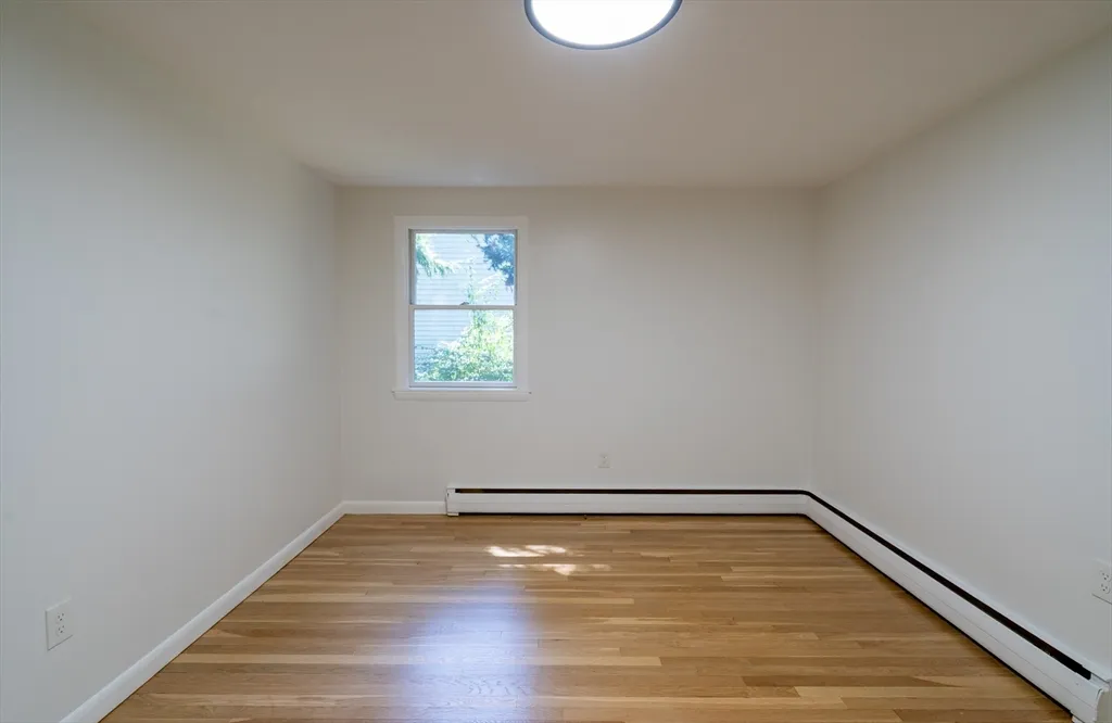 11 Maine Ave, Natick