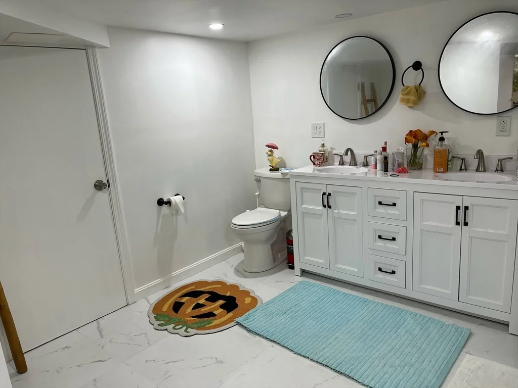 24 Arlington Rd, Woburn