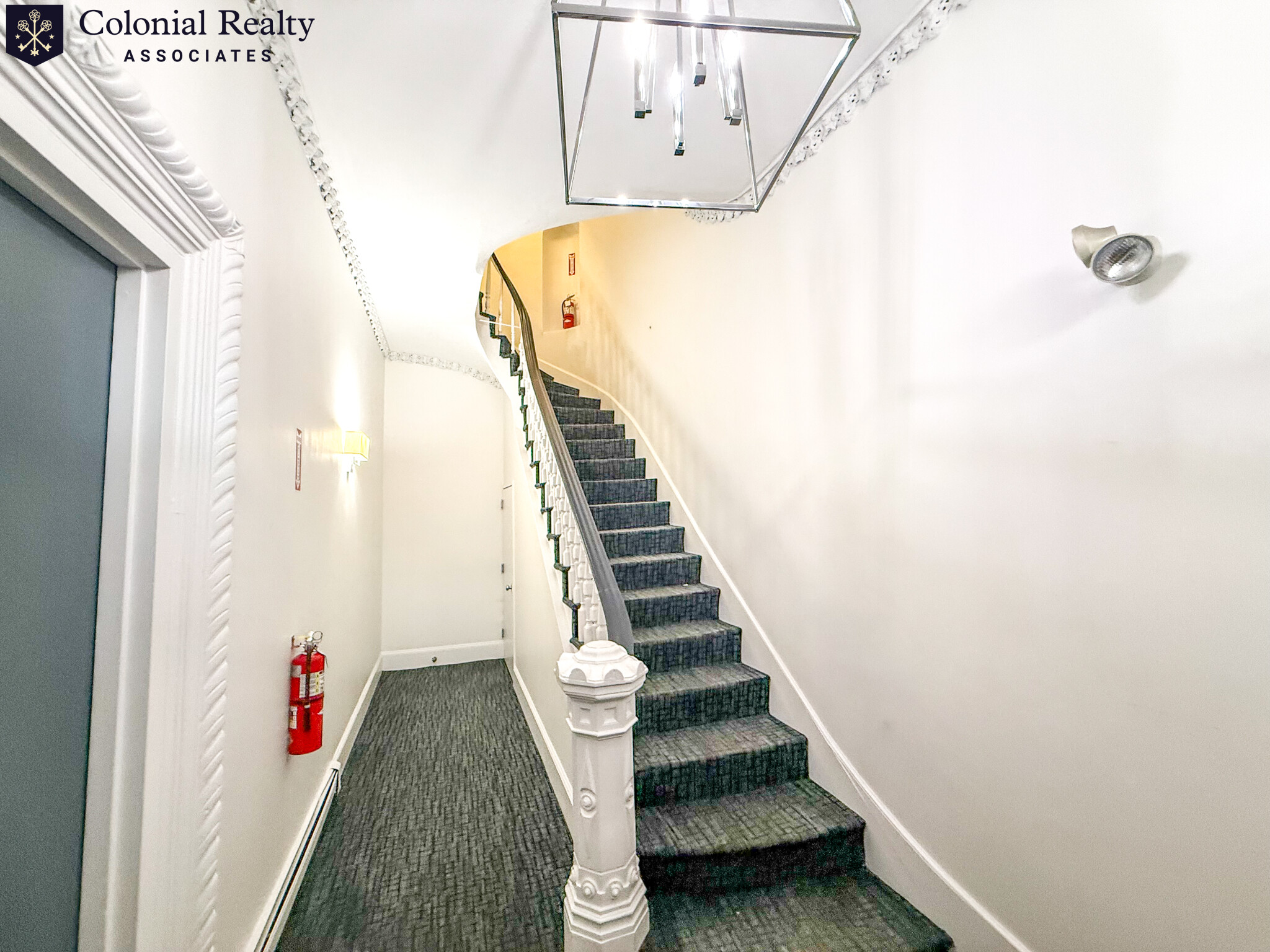 521 Massachusetts Ave, Roxbury