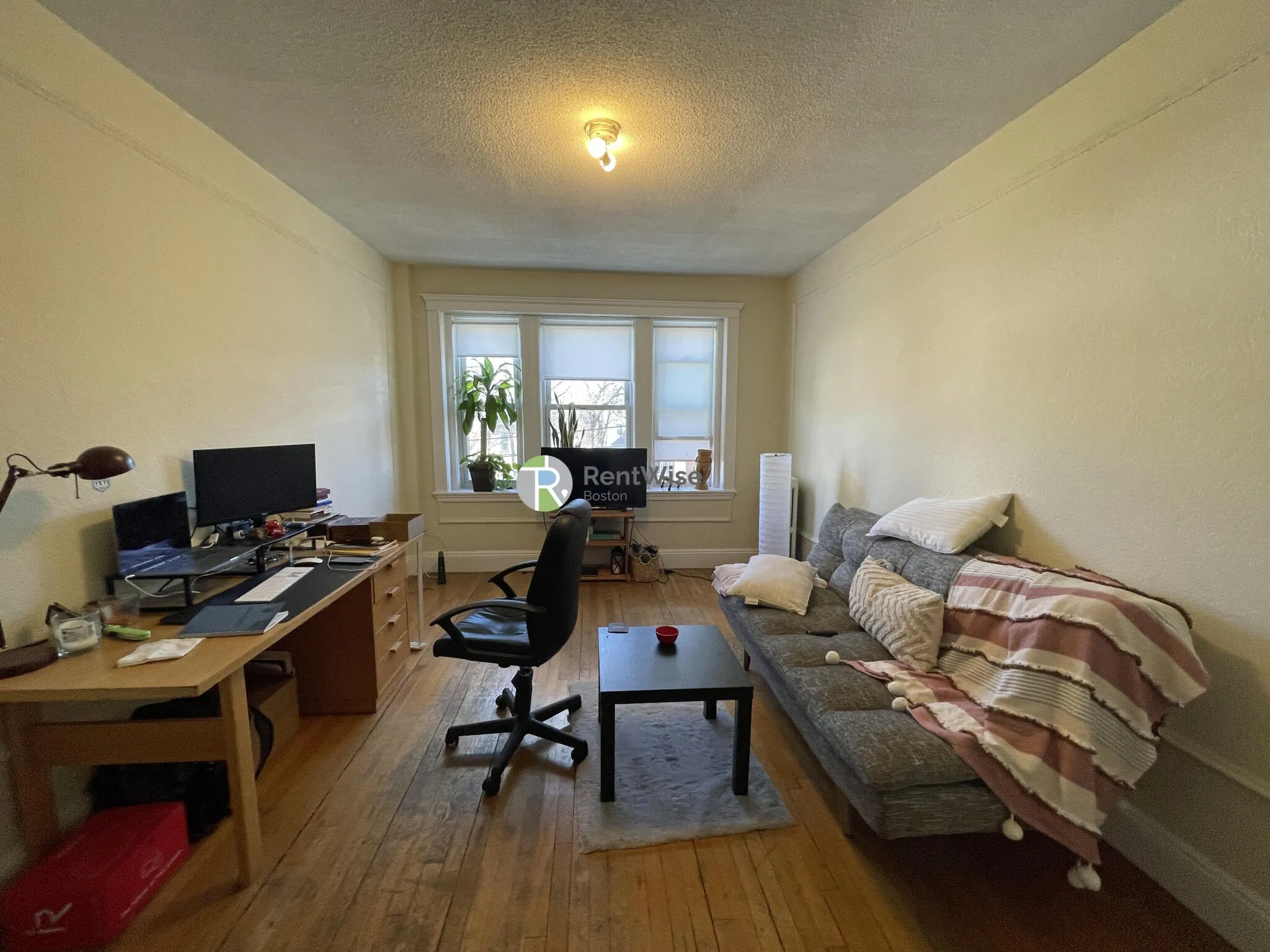 47 Linden St, Allston