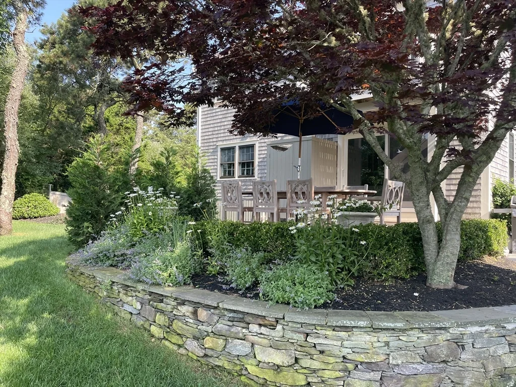 1A Pochick Ave, Nantucket