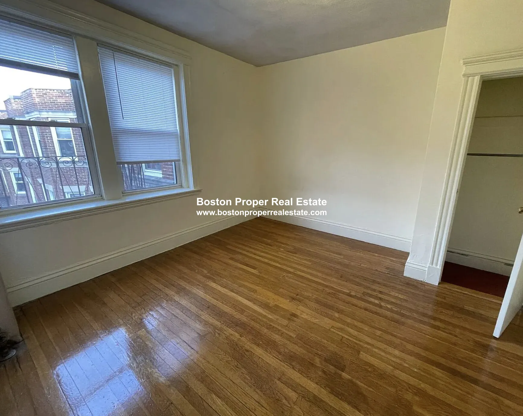 104 Queensberry St, Fenway