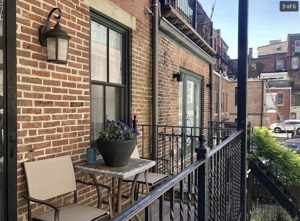 85 Saint Botolph St, Back Bay