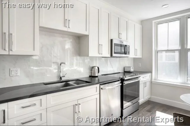 434 Mcgrath Hwy, Prospect Hill