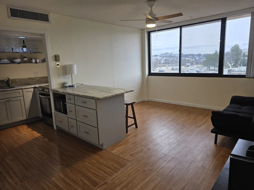 70 Southbridge St,, Worcester