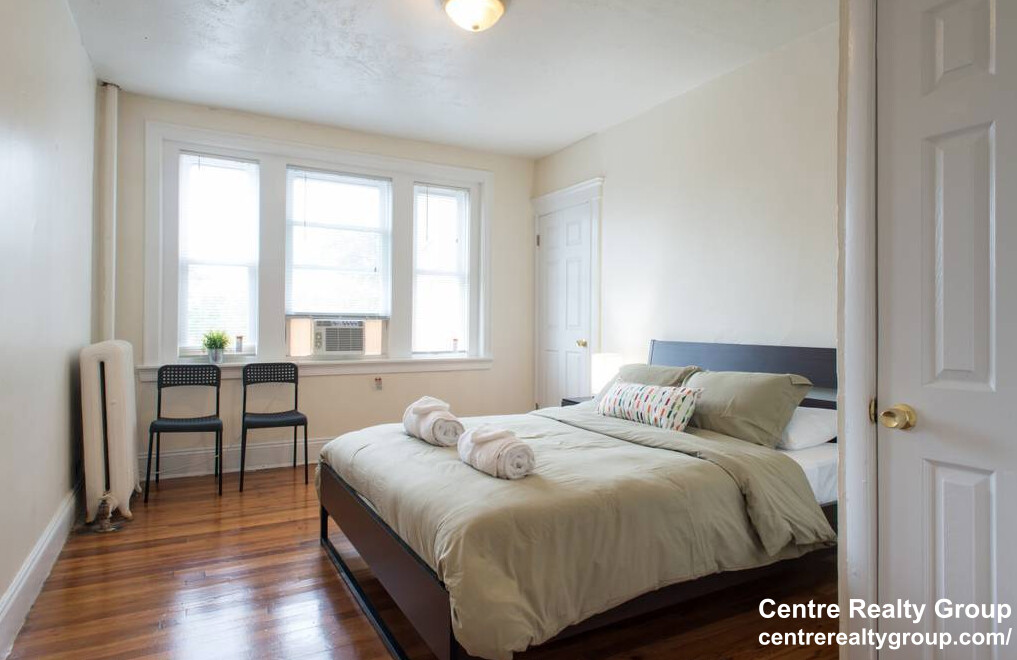 240 Kelton St, Allston