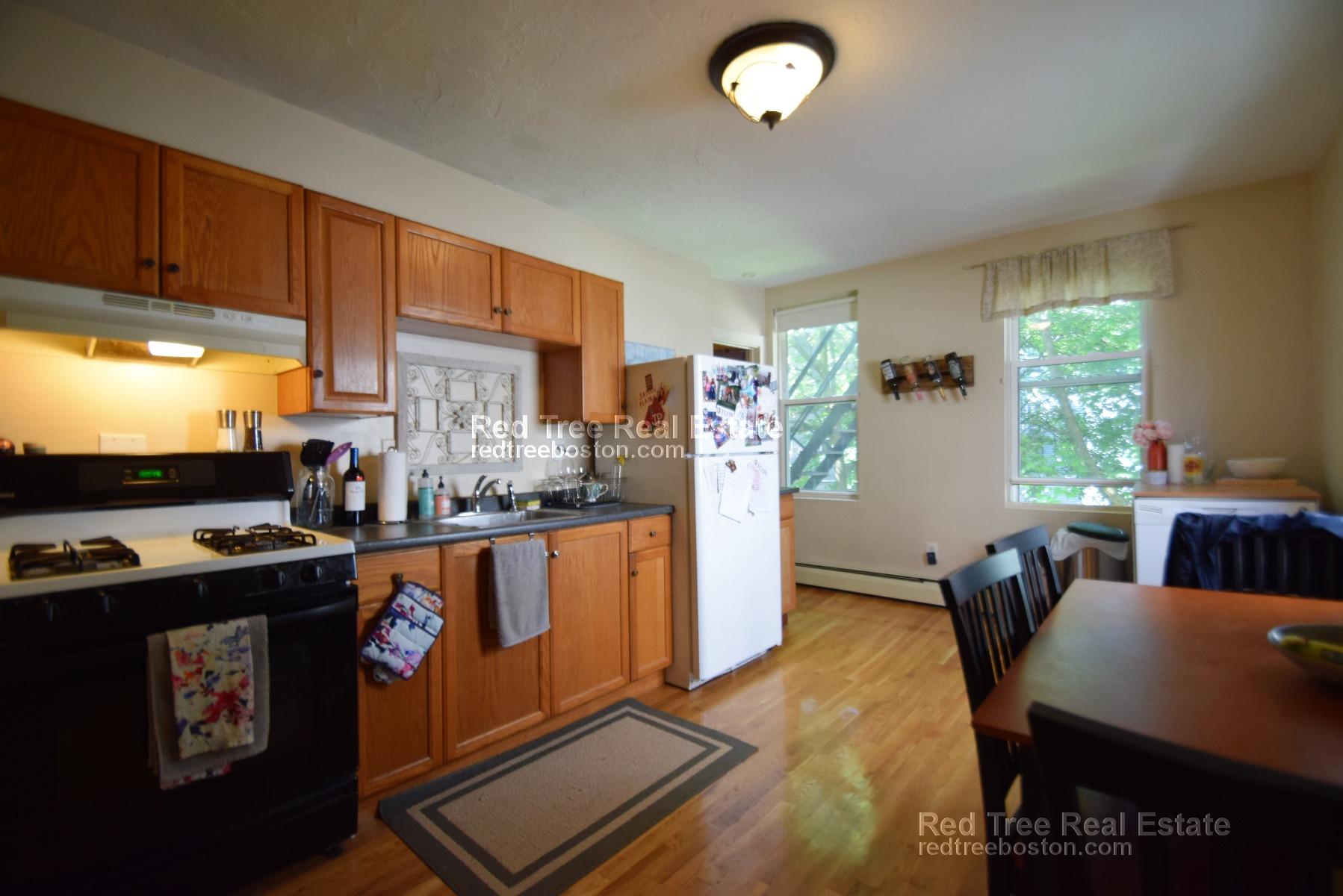 20 Ashley St, Jamaica Plain