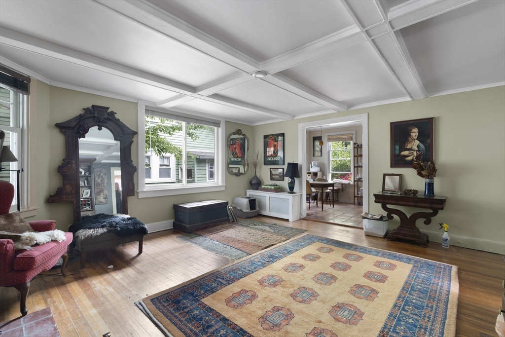 15 Herbert Rd, Quincy