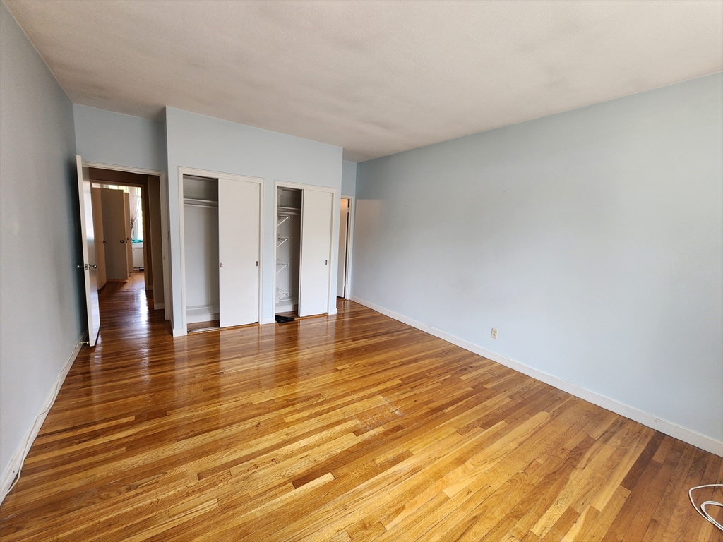 573 Washington St, Brookline