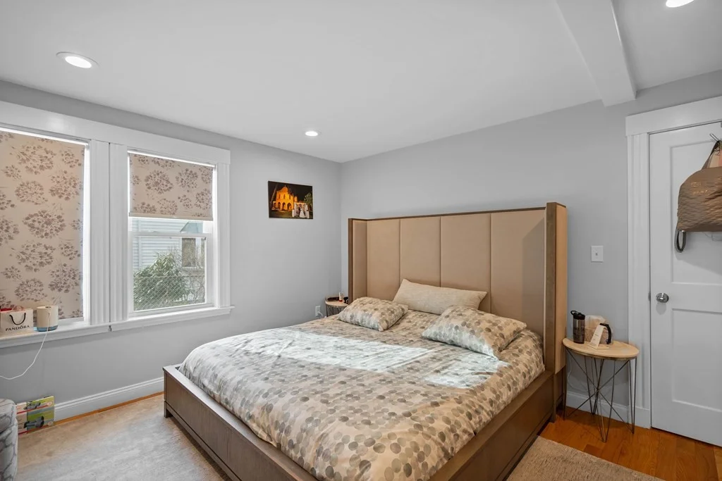 64 Waltham St, Watertown