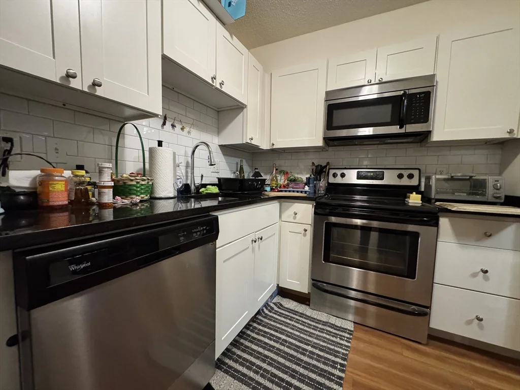 109-111 Tremont St, Brighton