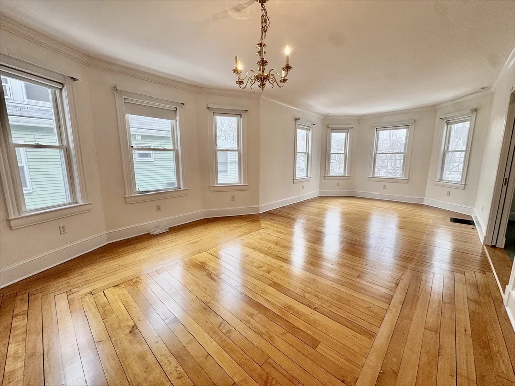 39-41 Rich St, Waltham