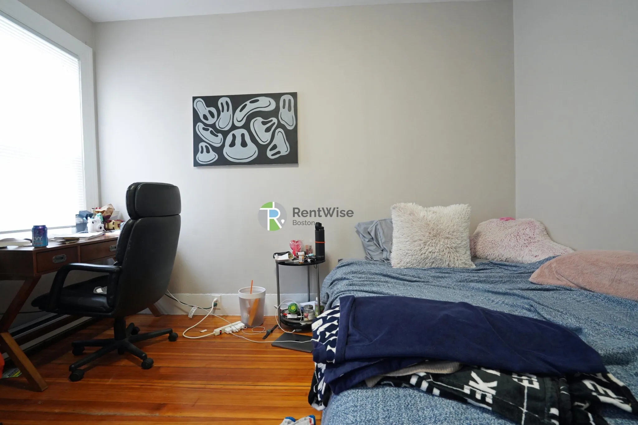 4 Ashford Ct, Allston