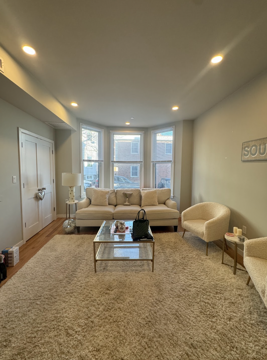 11 Douglas St, South Boston