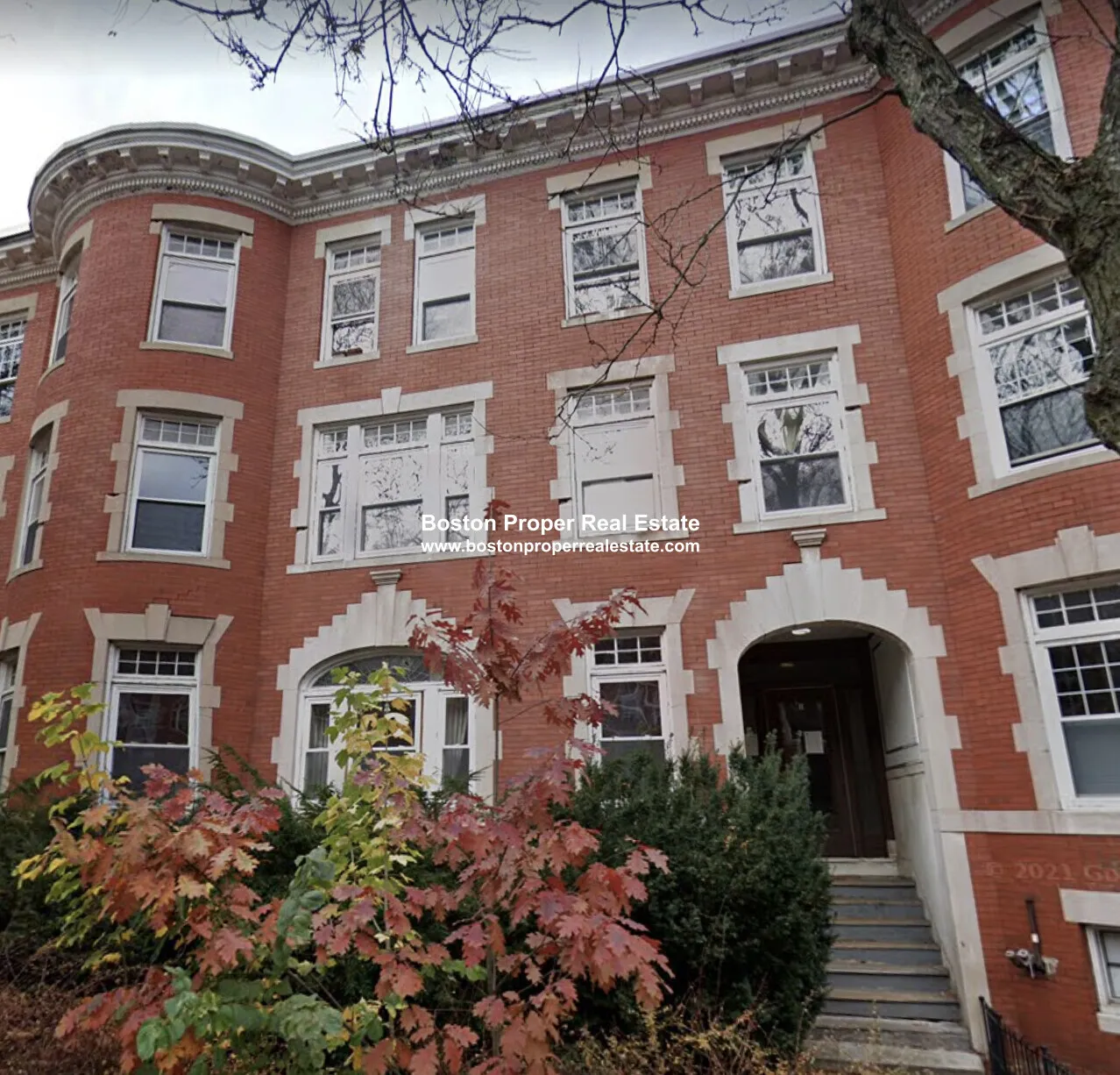 7 Strathmore Rd, Brookline