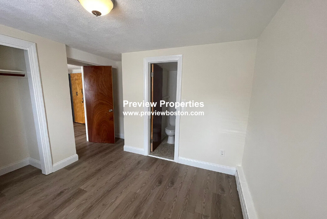 168 North Beacon St, Brighton