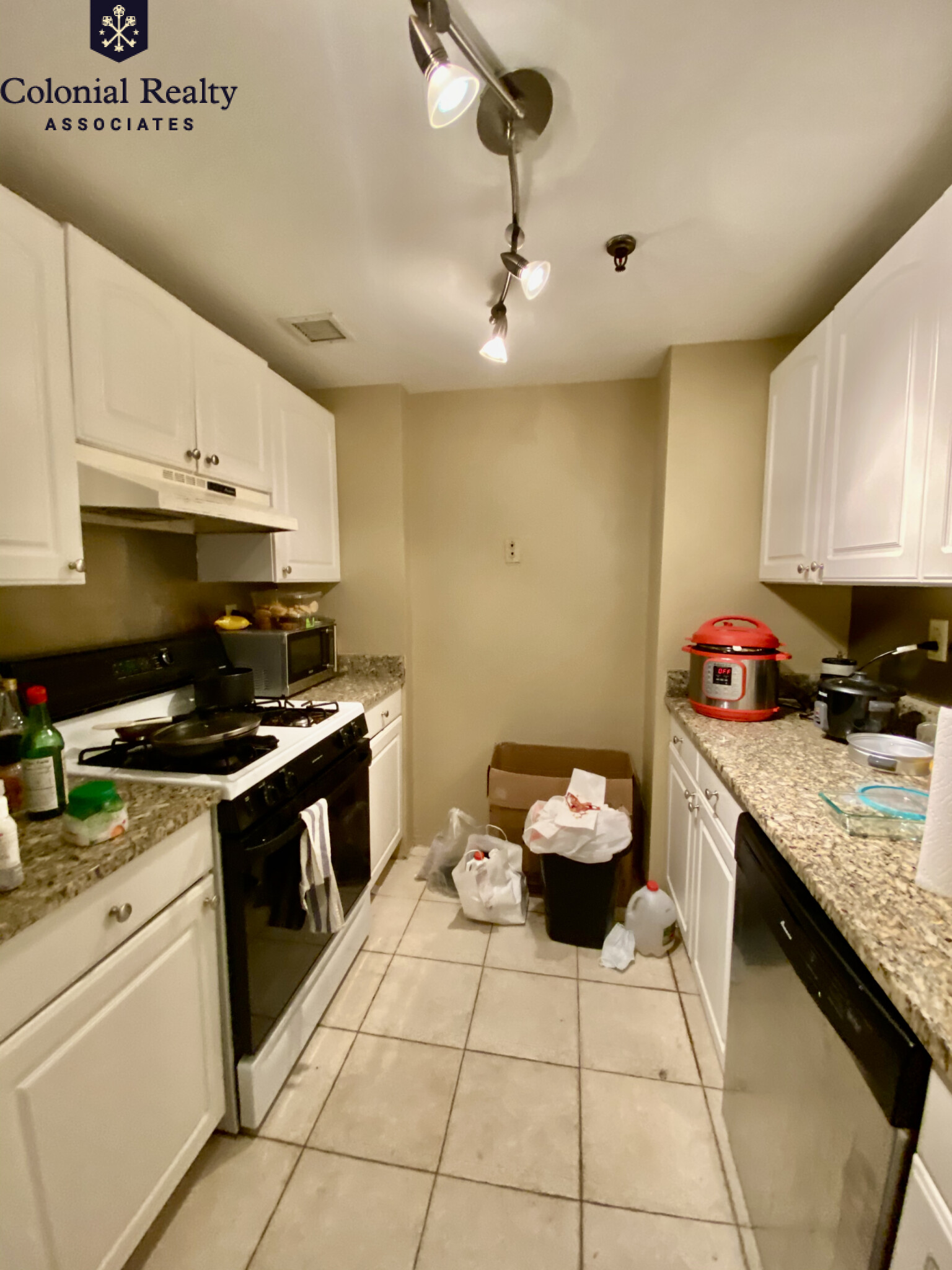 15 North Beacon St, Allston