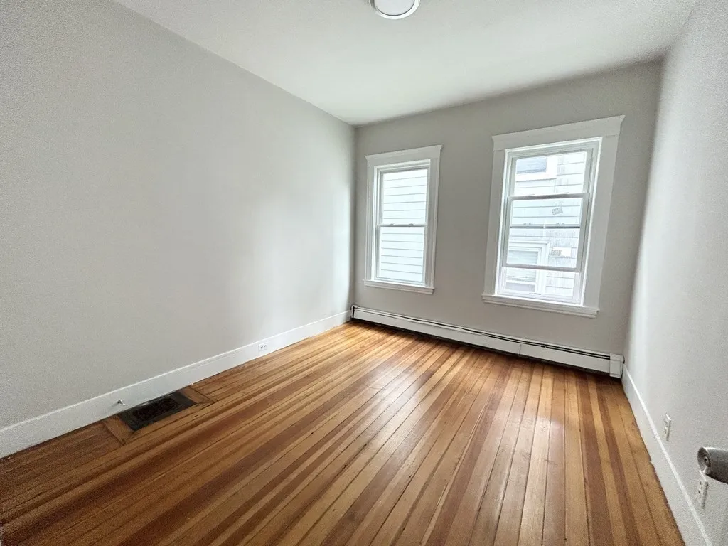 7 Hesston Ter, Boston