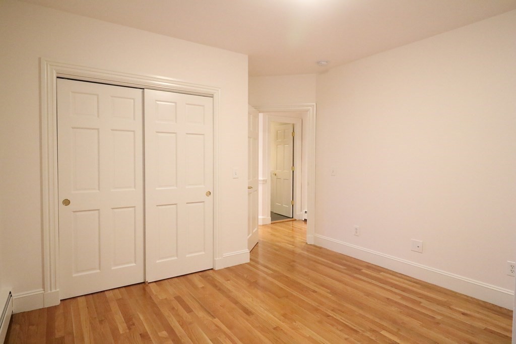 30 Upland Rd, Neighborhood Nine