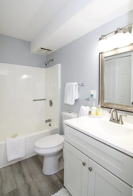 22 Maple Crest Cir, Holyoke