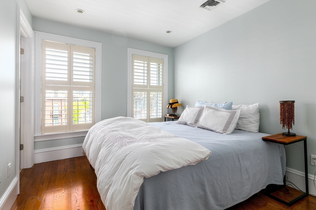 183 W Canton St, South End