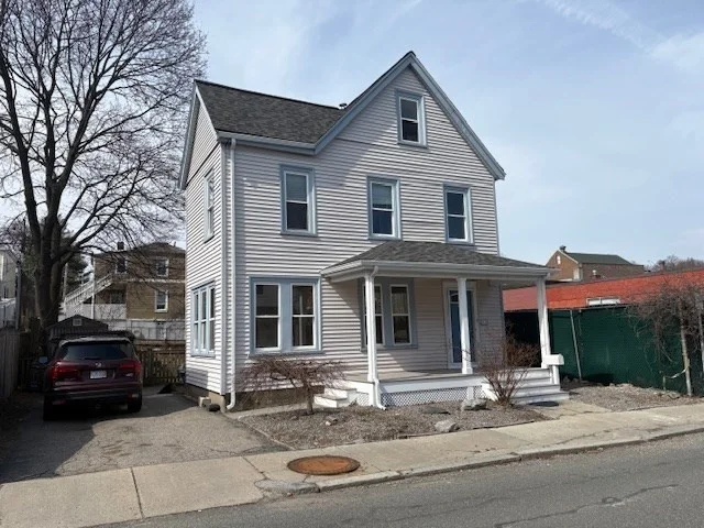 19 Cohasset, Roslindale