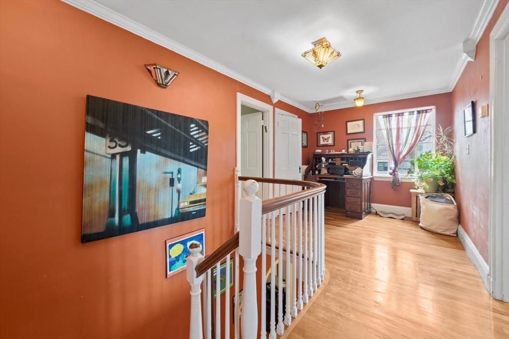 56 W Boulevard Rd, Newton Center