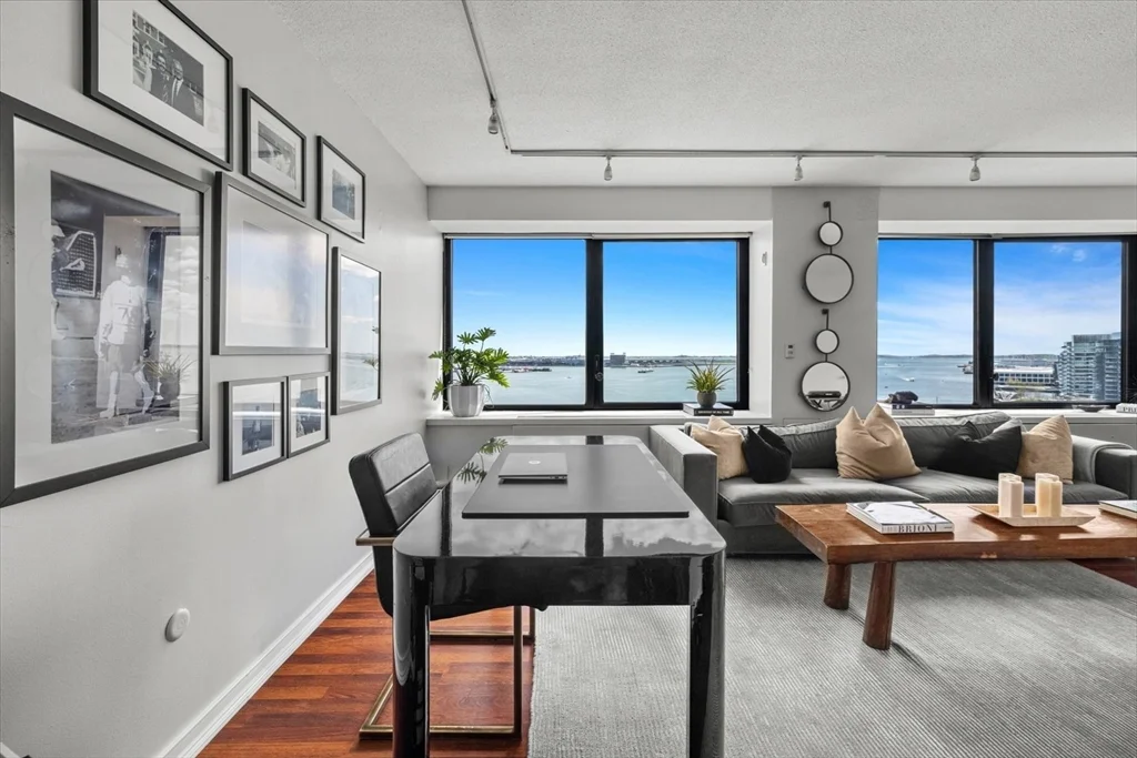 65 East India Row, Waterfront